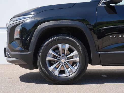Used 2026 Chevrolet Equinox LT AWD/4WD image 11