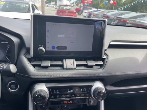 Used 2024 Toyota RAV4 XLE FWD image 25