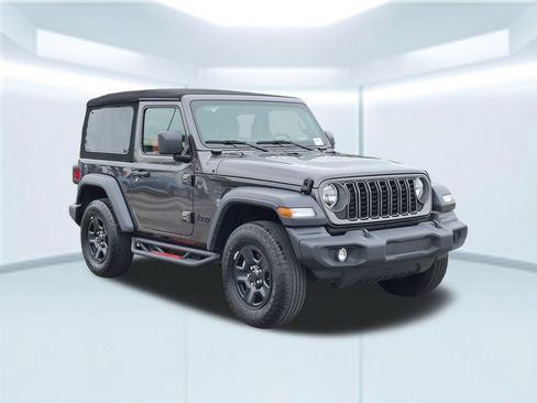Used 2024 Jeep Wrangler Sport AWD/4WD image 7
