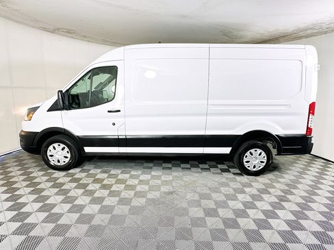 Used 2023 Ford E-Transit Medium Roof image 6