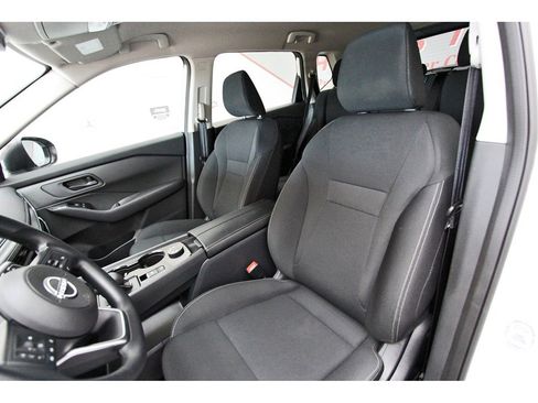 Certified 2024 Nissan Rogue S image 27