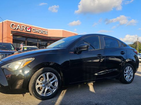 Used 2018 Toyota Yaris iA image 1