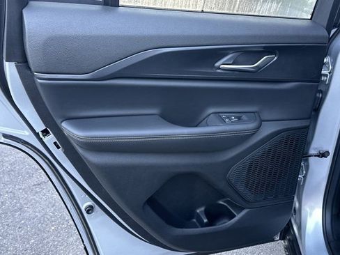 New 2025 Jeep Grand Cherokee Altitude image 20