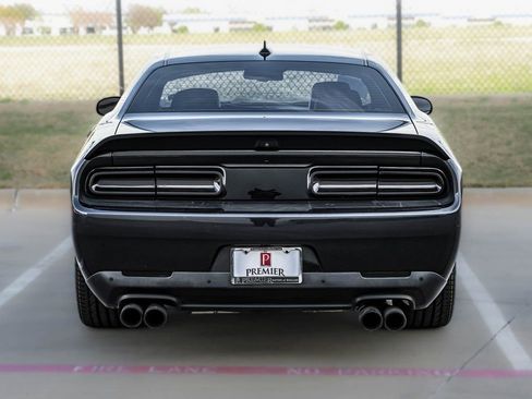 Used 2019 Dodge Challenger SRT Hellcat Redeye image 8