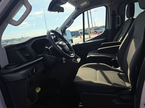 Used 2024 Ford Transit 350 XLT RWD image 3