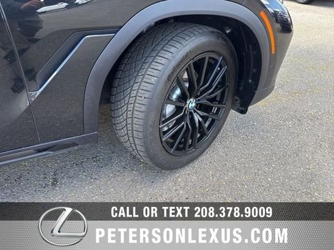 Used 2023 BMW X6 xDrive40i w/ Premium Package image 11