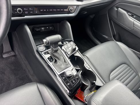 Certified 2025 Kia Sportage SX image 30