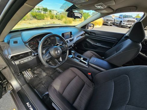 Used 2023 Nissan Altima 2.5 S FWD image 18