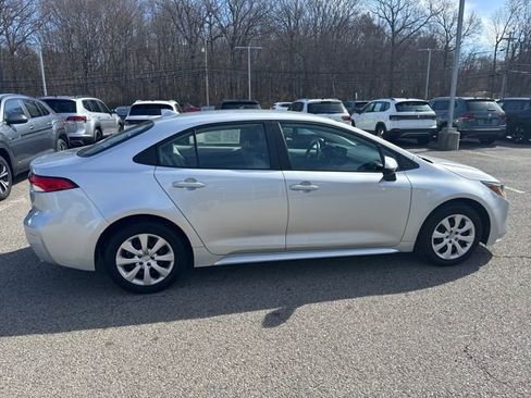 Used 2026 Toyota Corolla LE image 9