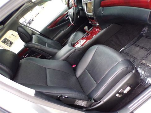 Used 2009 Lexus LS 460 AWD image 19