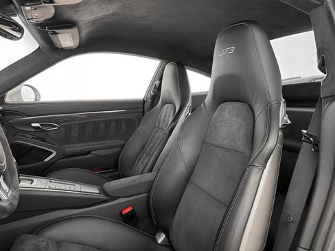 Used 2016 Porsche 911 GT3 image 17