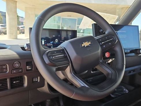 New 2025 Chevrolet Brightdrop 400 w/ Power Door Package AWD/4WD image 11