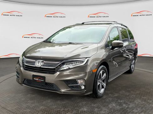 Used 2018 Honda Odyssey Touring image 1
