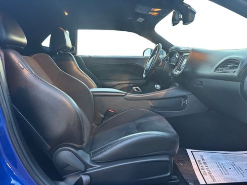 Used 2021 Dodge Challenger GT w/ Plus Package image 17