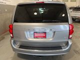 Used 2016 Dodge Grand Caravan SXT image 4
