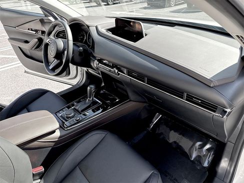 Certified 2025 MAZDA CX-30 AWD 2.5 S w/ Premium Package image 33