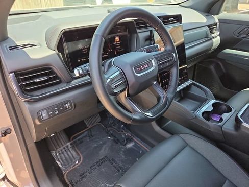 Certified 2026 GMC Terrain AT4 w/ Convenience Package III AWD/4WD image 11