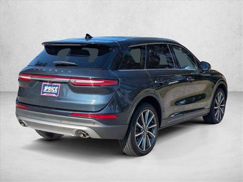 Used 2020 Lincoln Corsair Reserve image 5