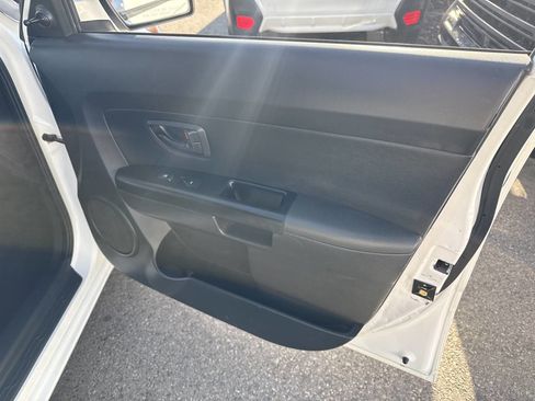 Used 2013 Kia Soul FWD image 20