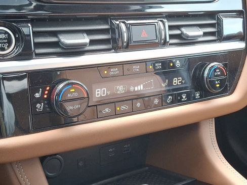 Certified 2023 Nissan Pathfinder Platinum w/ Cargo Package image 20