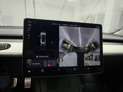 Used 2023 Tesla Model 3 Performance image 20