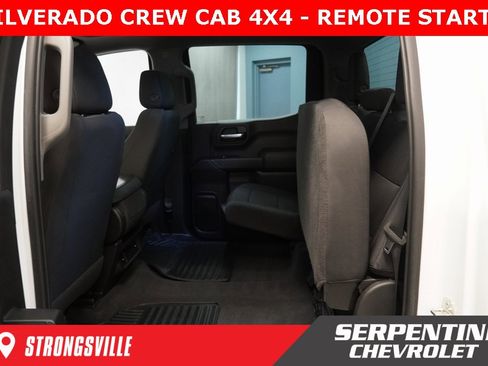 Used 2020 Chevrolet Silverado 1500 Custom w/ Custom Value Package image 20