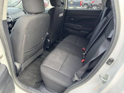 Used 2011 Mitsubishi Outlander Sport SE image 6