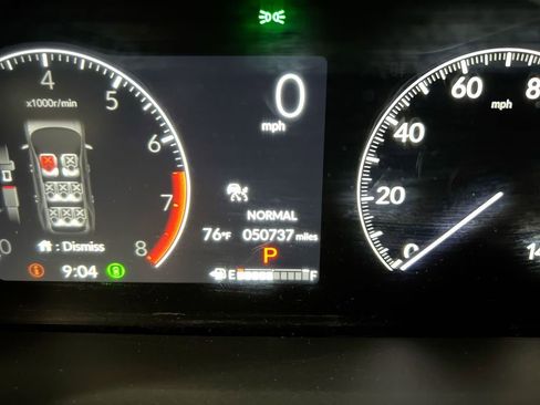 Used 2024 Honda Pilot Touring image 13