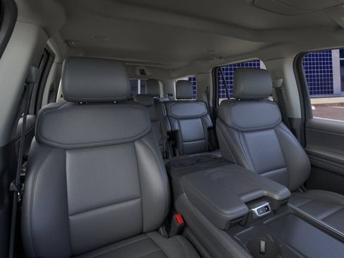 New 2026 Ford Expedition Active AWD/4WD image 11