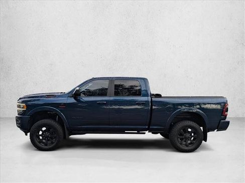 Used 2022 RAM 2500 Laramie AWD/4WD image 2