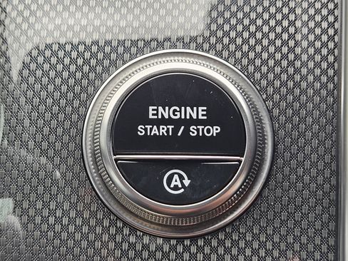 Certified 2025 Mercedes-Benz GLC 300 4MATIC image 12