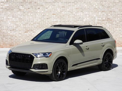 Used 2021 Audi Q7 3.0T Premium Plus AWD/4WD image 32