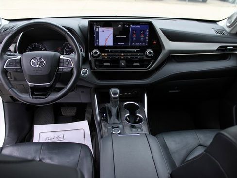 Used 2020 Toyota Highlander Limited image 38