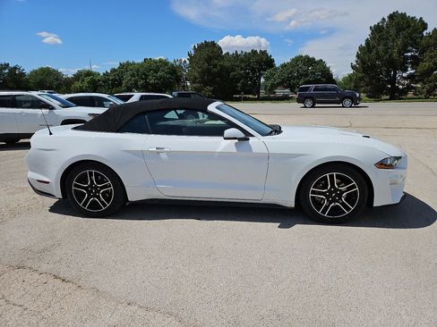 Used 2020 Ford Mustang Premium RWD image 12