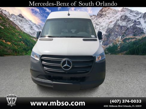 Used 2024 Mercedes-Benz Sprinter 2500 image 20