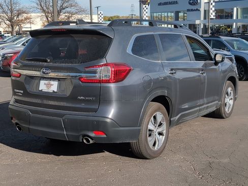 Used 2024 Subaru Ascent Premium w/ Convenience Package image 7