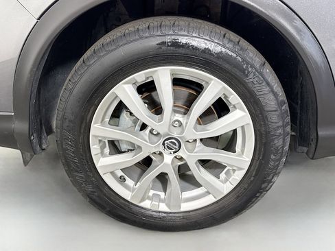 Used 2021 Nissan Rogue Sport S image 37