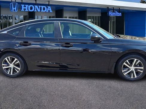 Used 2023 Honda Civic LX image 9