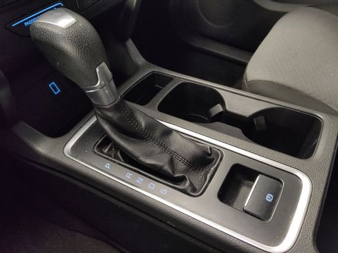 Used 2017 Ford Escape SE w/ Equipment Group 201A image 26