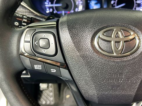 Used 2016 Toyota Avalon Limited w/ Toyota Safety Sense Package FWD image 18