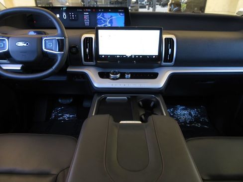Certified 2025 Ford Expedition Max Active RWD image 17