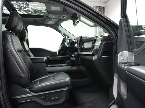 Used 2025 Ford F350 Lariat w/ Lariat Ultimate Package AWD/4WD image 16
