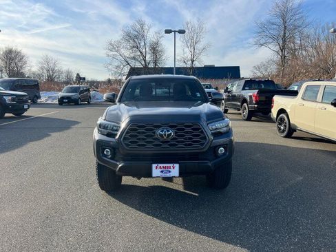 Used 2021 Toyota Tacoma TRD Off-Road w/ TRD Premium Off Road Package image 2