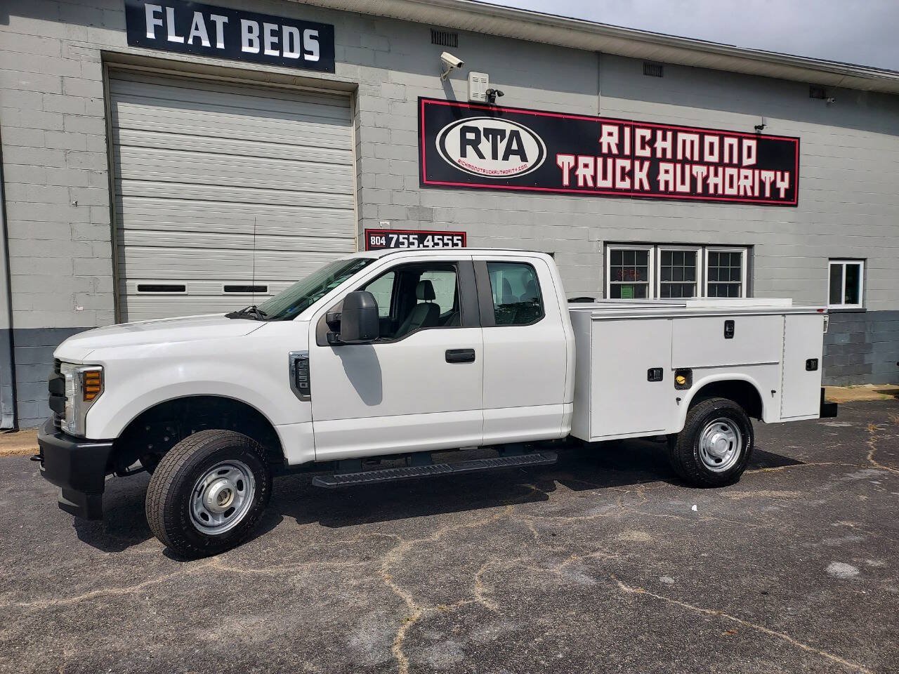 Used 2018 Ford F250 XL AWD/4WD image 1