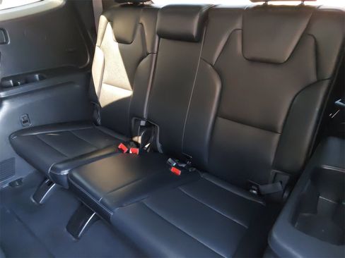 Certified 2022 Kia Telluride LX image 14