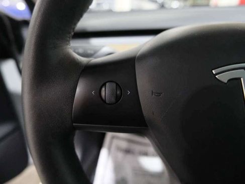 Used 2023 Tesla Model 3 Standard Range RWD image 34