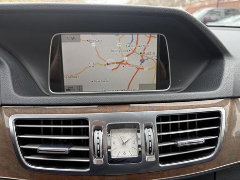 Used 2014 Mercedes-Benz E 250 E 250 BlueTEC Luxury 4dr Sedan image 11