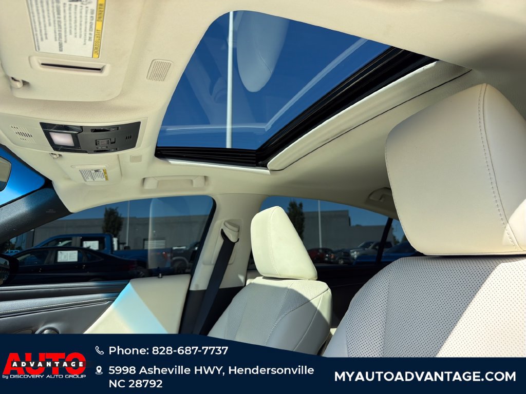 Used 2022 Lexus ES 250 w/ Premium Package AWD/4WD image 27