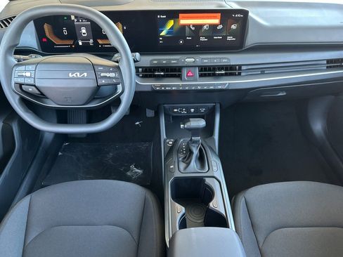 New 2026 Kia K4 FWD image 13