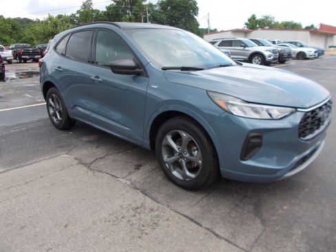 Used 2023 Ford Escape ST-Line w/ Tech Pack #1 AWD/4WD image 1